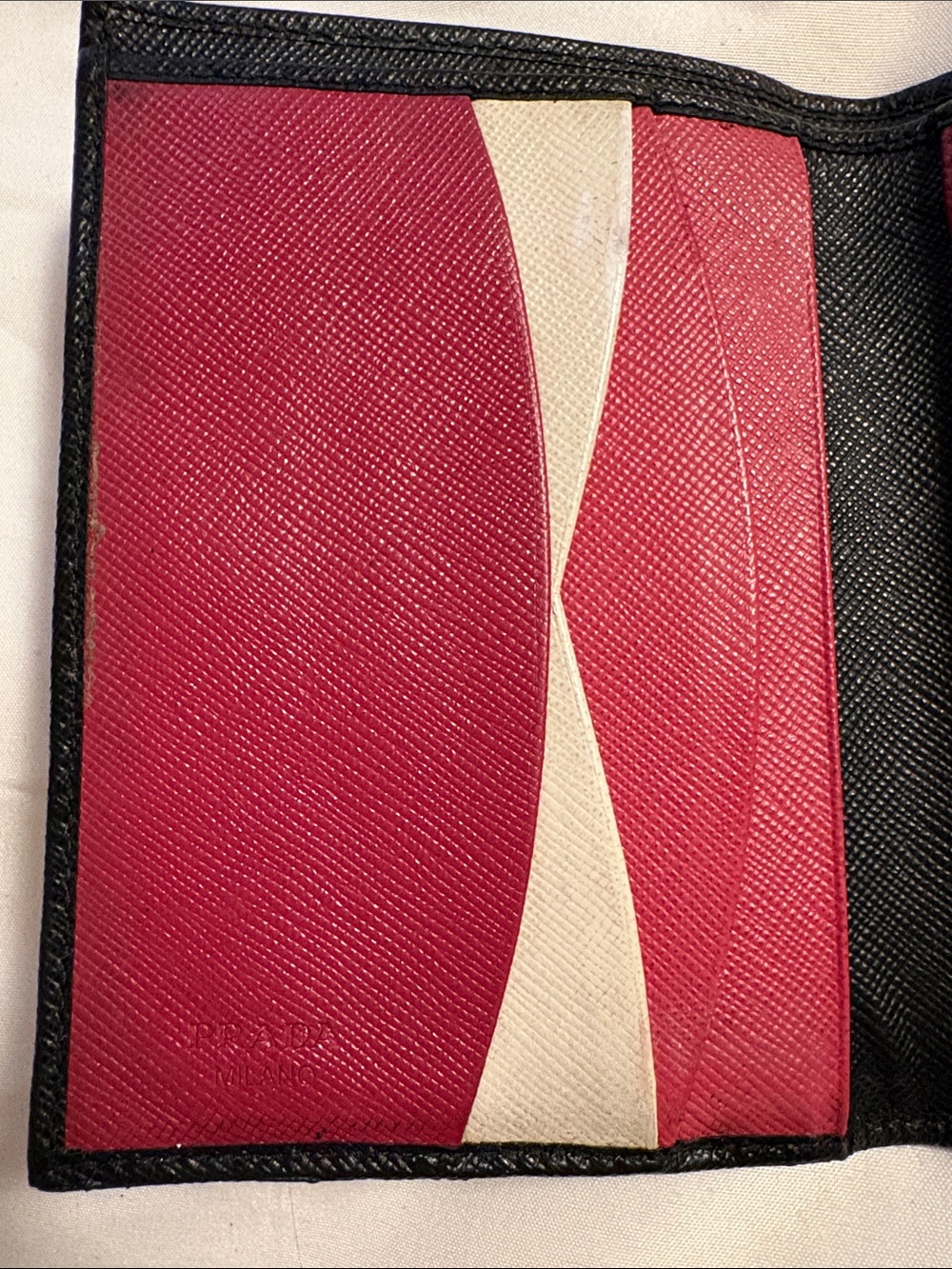PRADA Saffiano Leather Black / Pink Wallet - small tear - Picture 4 of 10